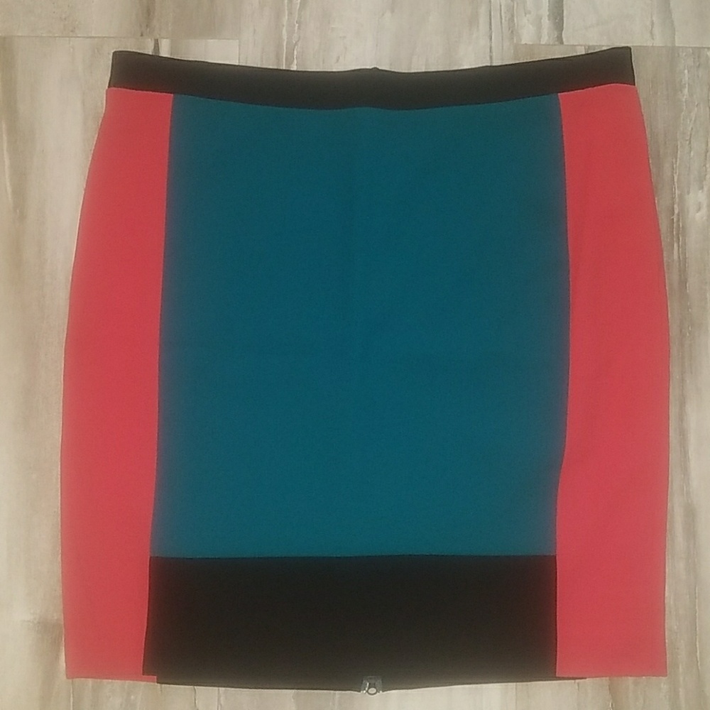 Color-block skirt